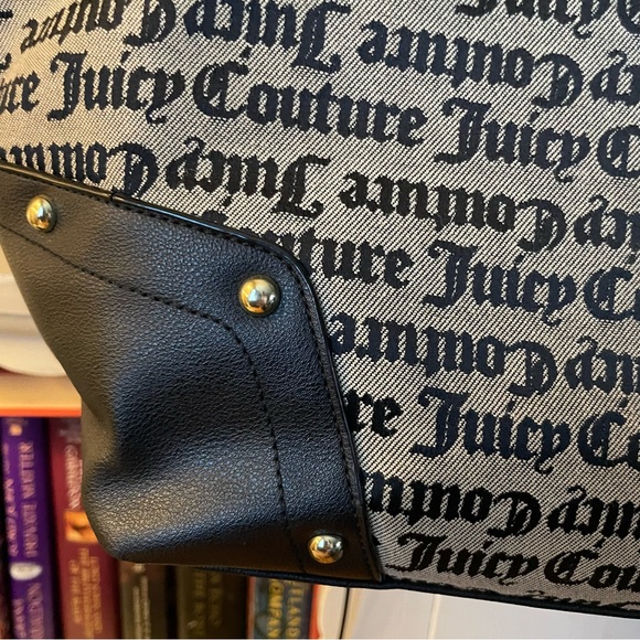 Juicy Couture Black/Beige Lg Tote Bag Gold Tone Hardware Black Faux Leather Trim - Picture 4 of 14